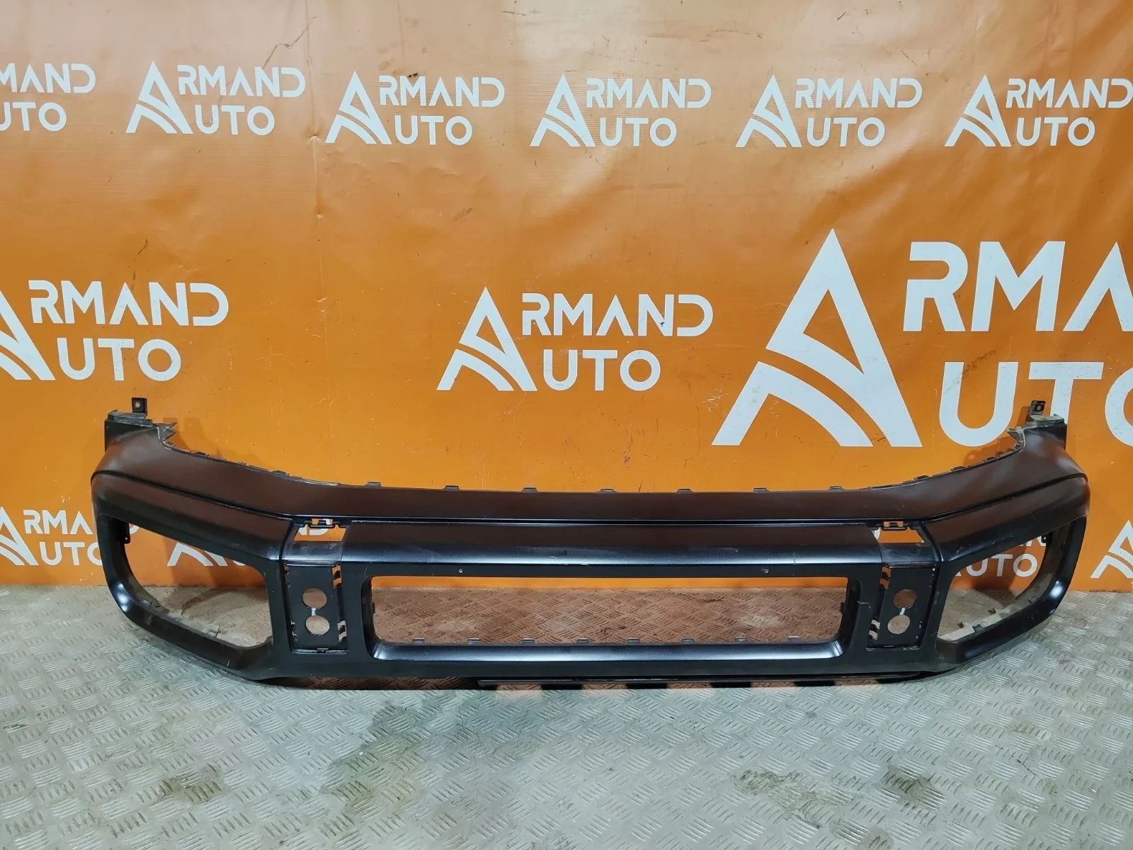 Бампер Mercedes G-Class 2018-нв W463