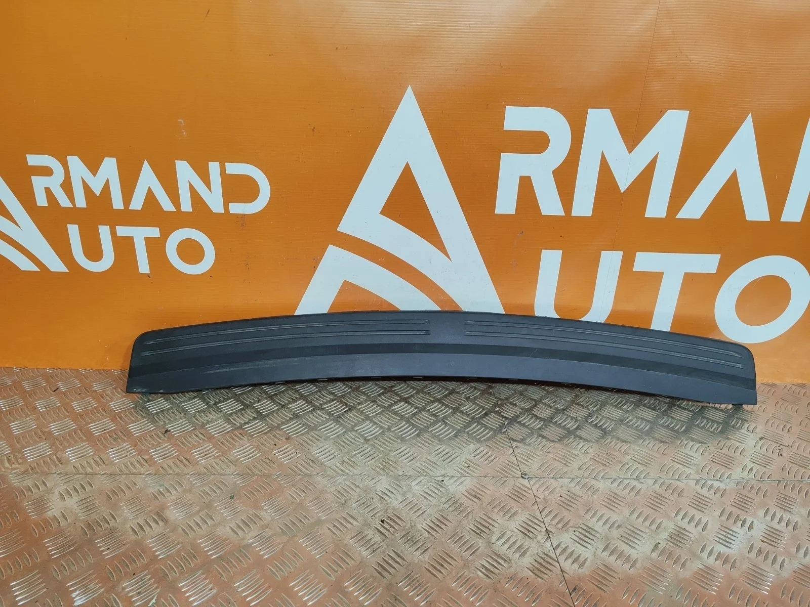 Накладка бампера верхняя Land Rover Freelander 2006-2014