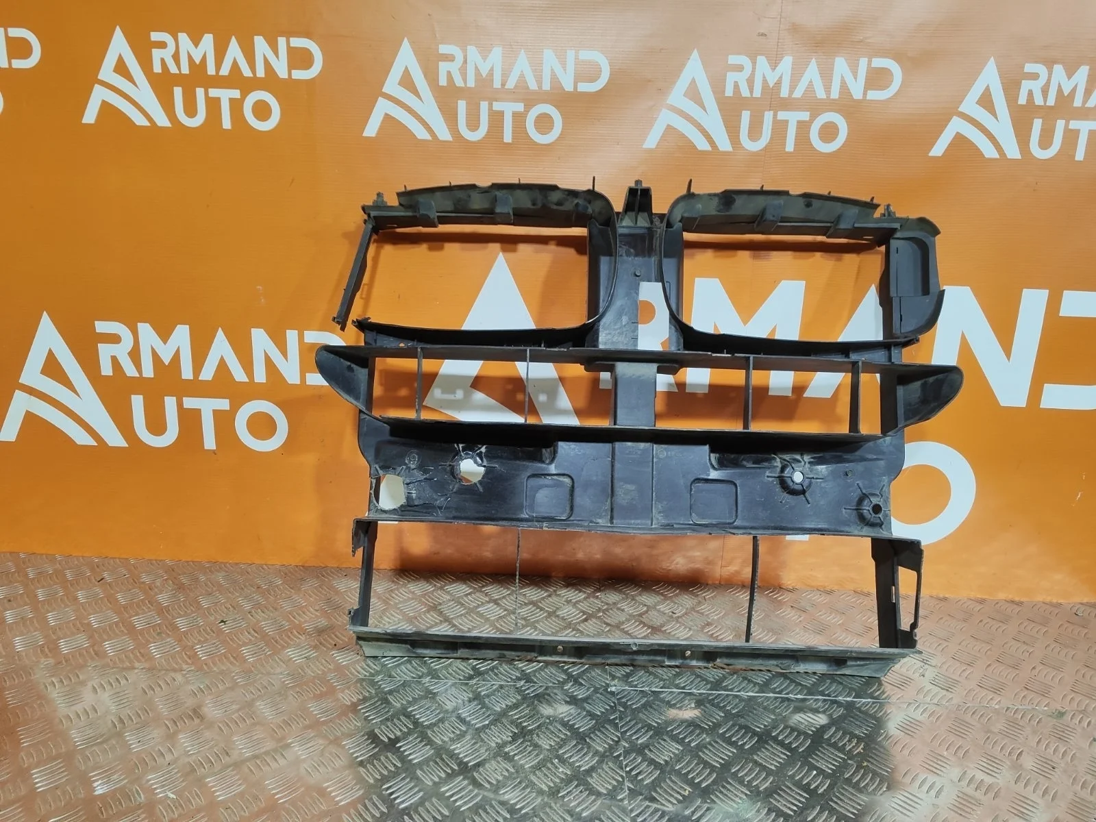 Воздуховод радиатора BMW X5 2013-2018 F15