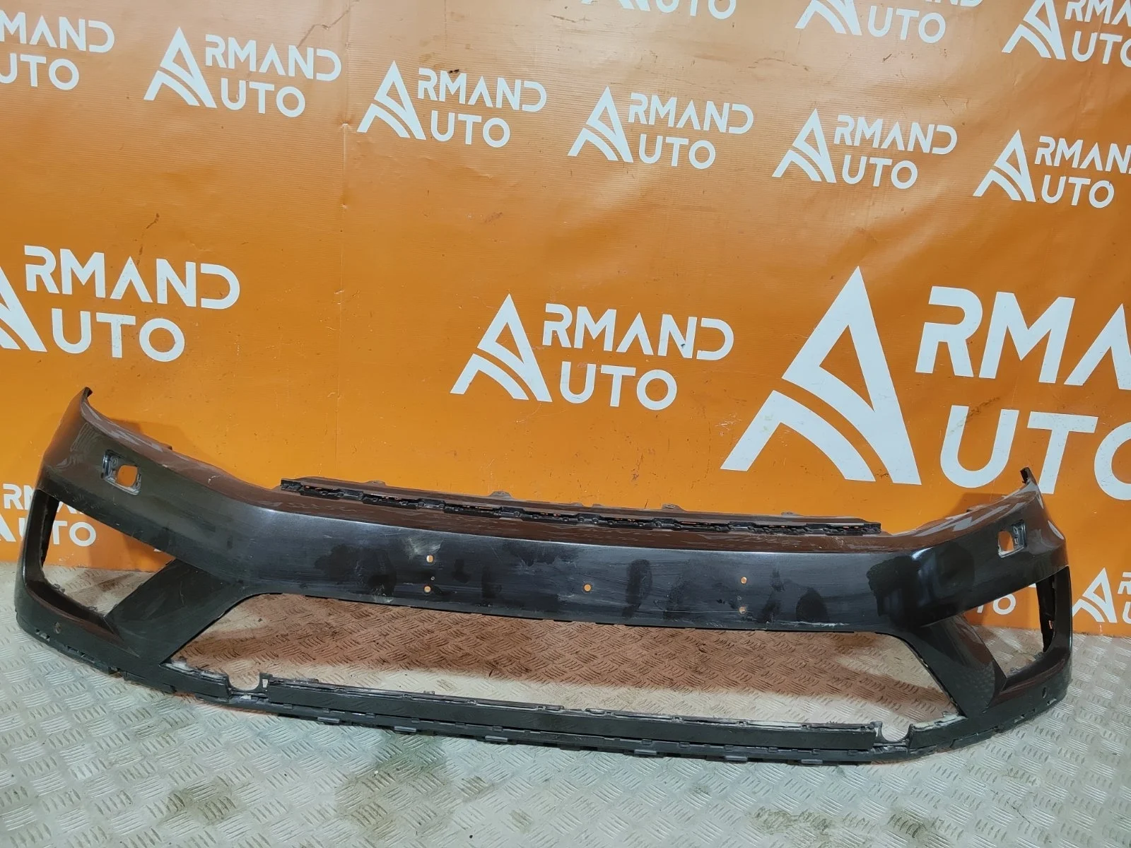 Бампер Volkswagen Touareg 2014-2018