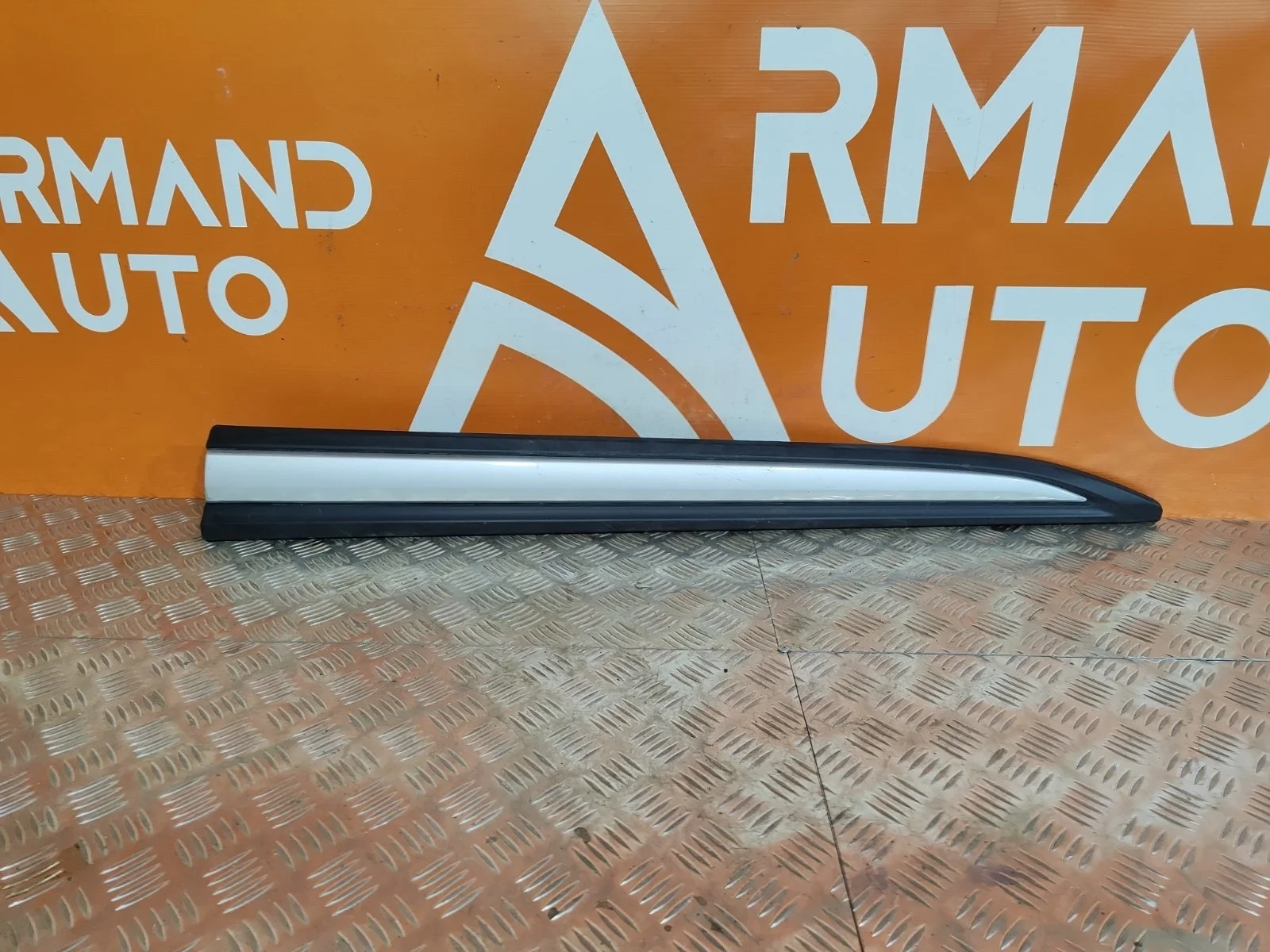 Молдинг двери Mitsubishi Outlander 2015-нв 3