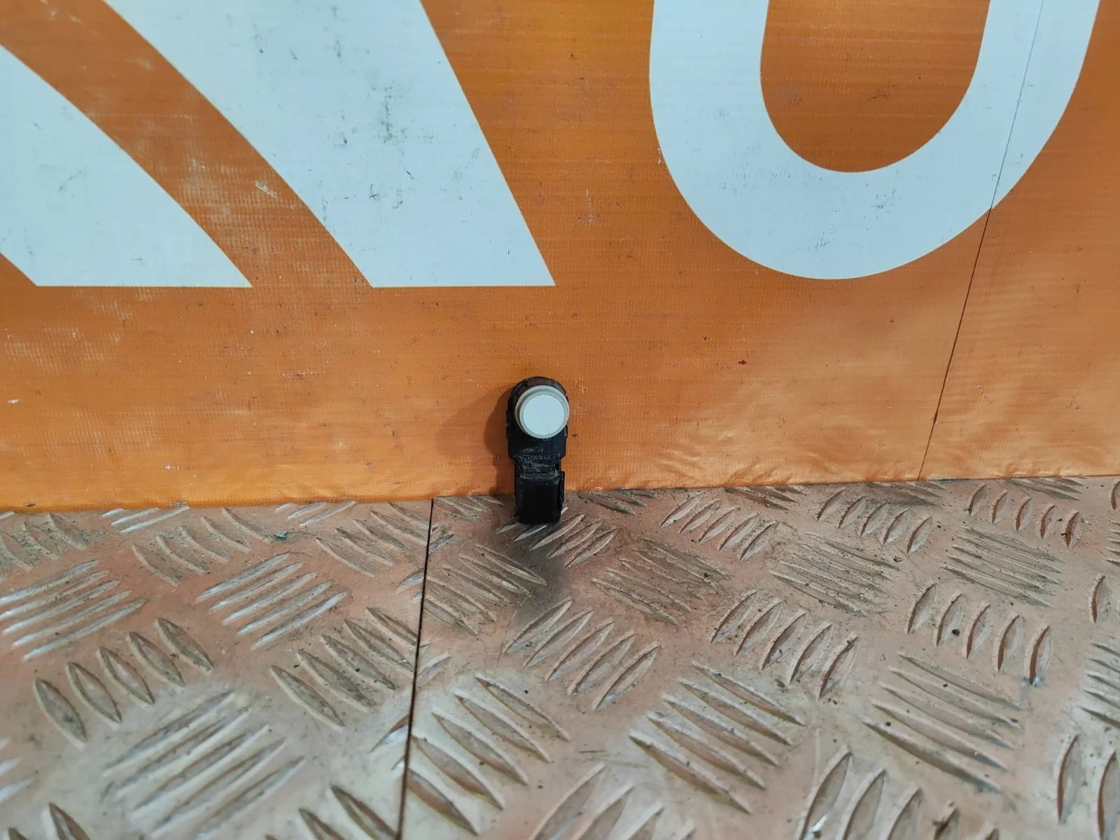 Датчик парктроника Toyota Land Cruiser Prado 2017-нв 150