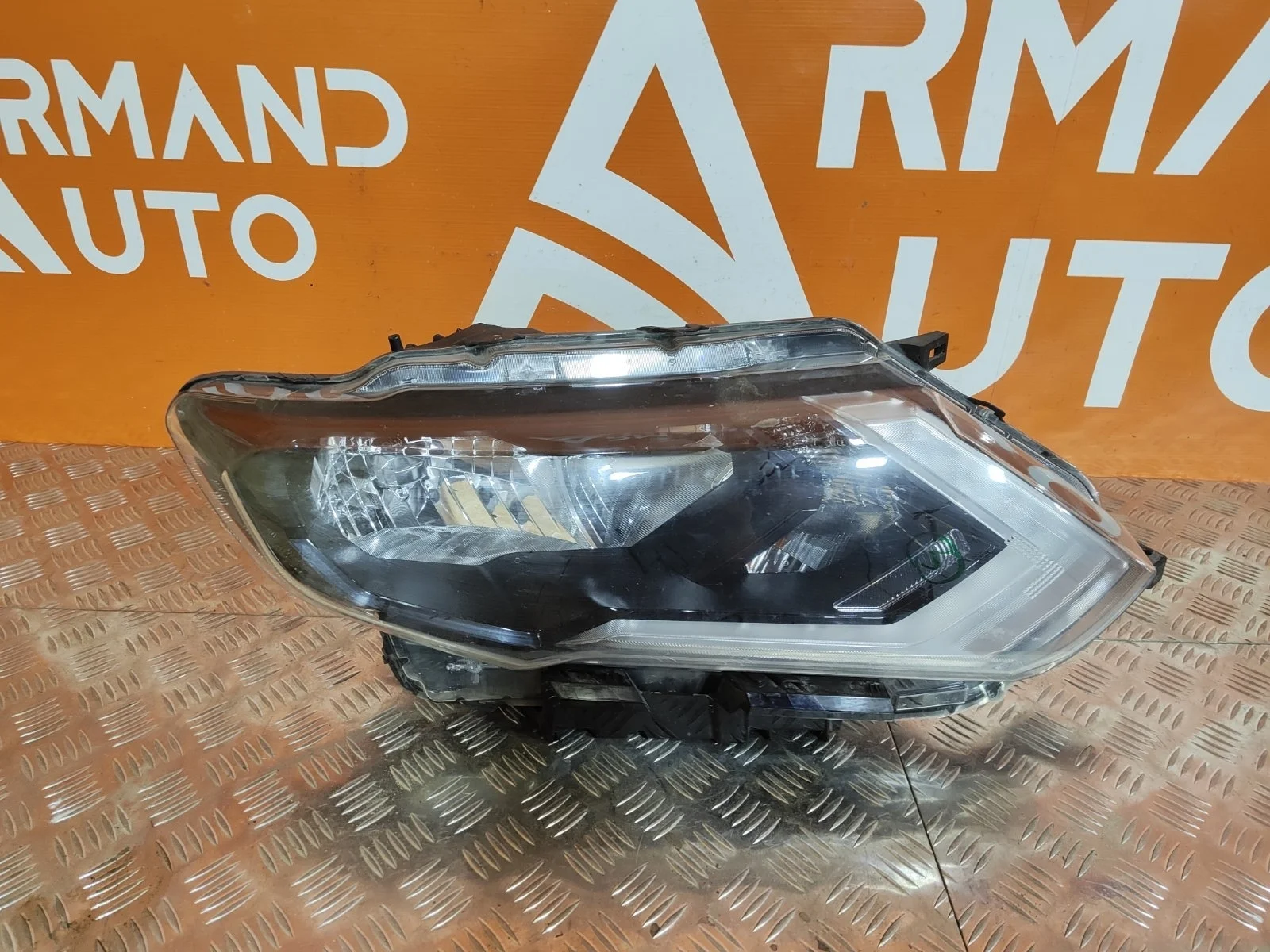 Фара Nissan X-Trail 2017-2022 3 T32