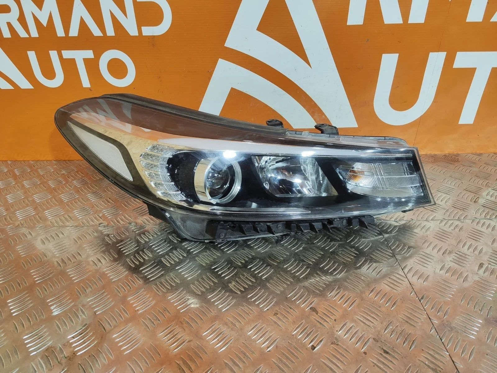 Фара Kia Cerato 2016-2019 3
