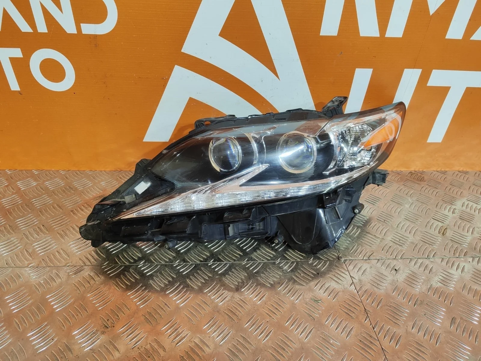 Фара LEXUS ES 2015-2018 6
