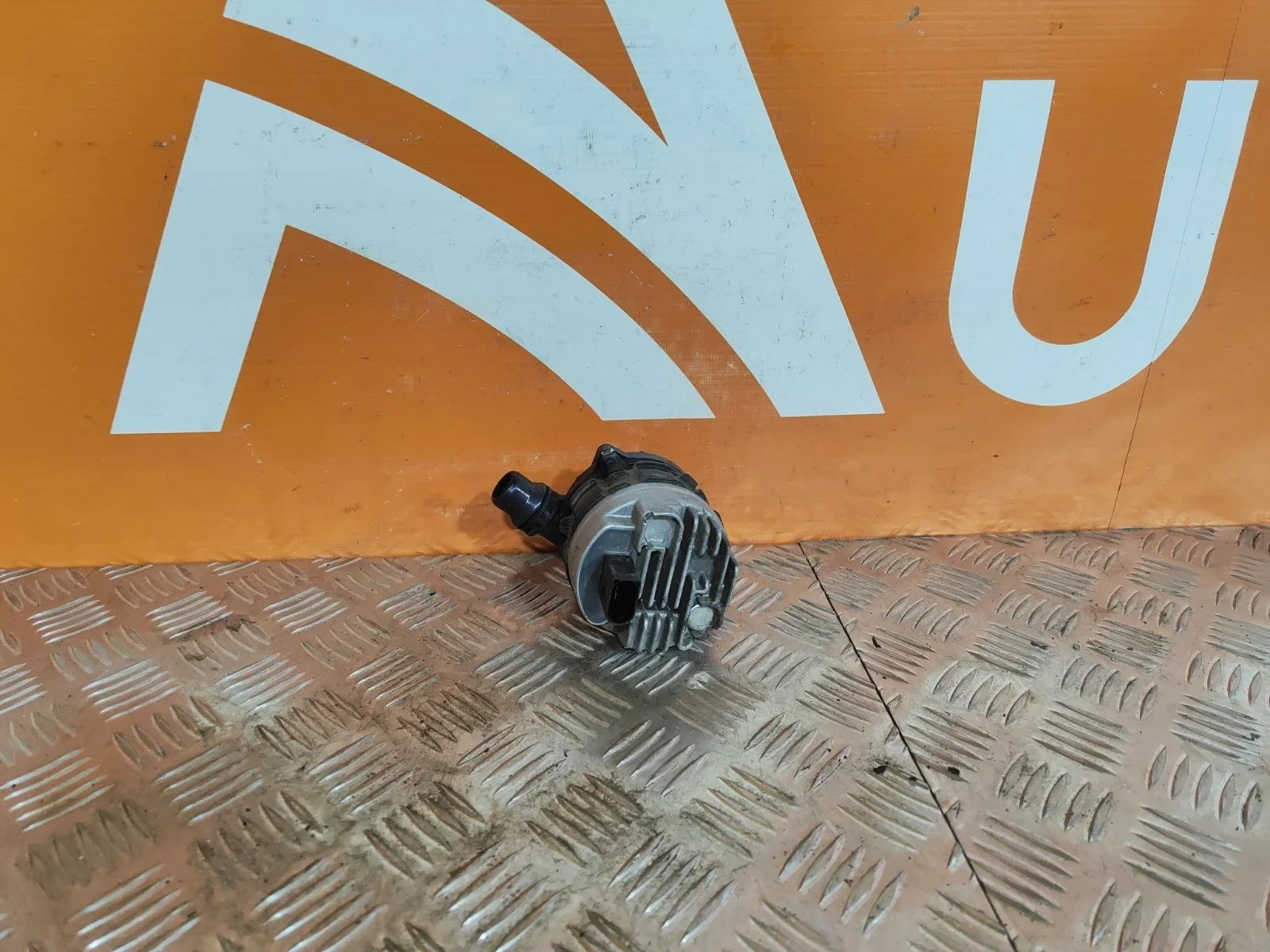 Дополнительный насос охлаждающей жидкости Mercedes -Class 2014-2021 W205, S205, C205