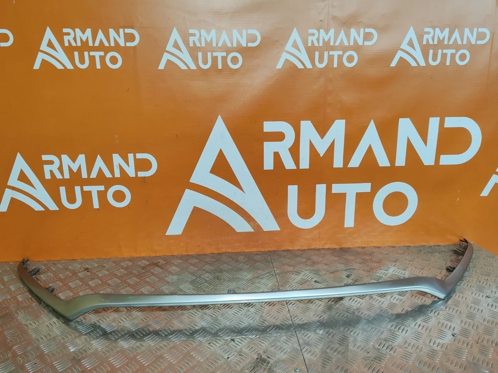 Накладка бампера Lexus NX 2017-2021