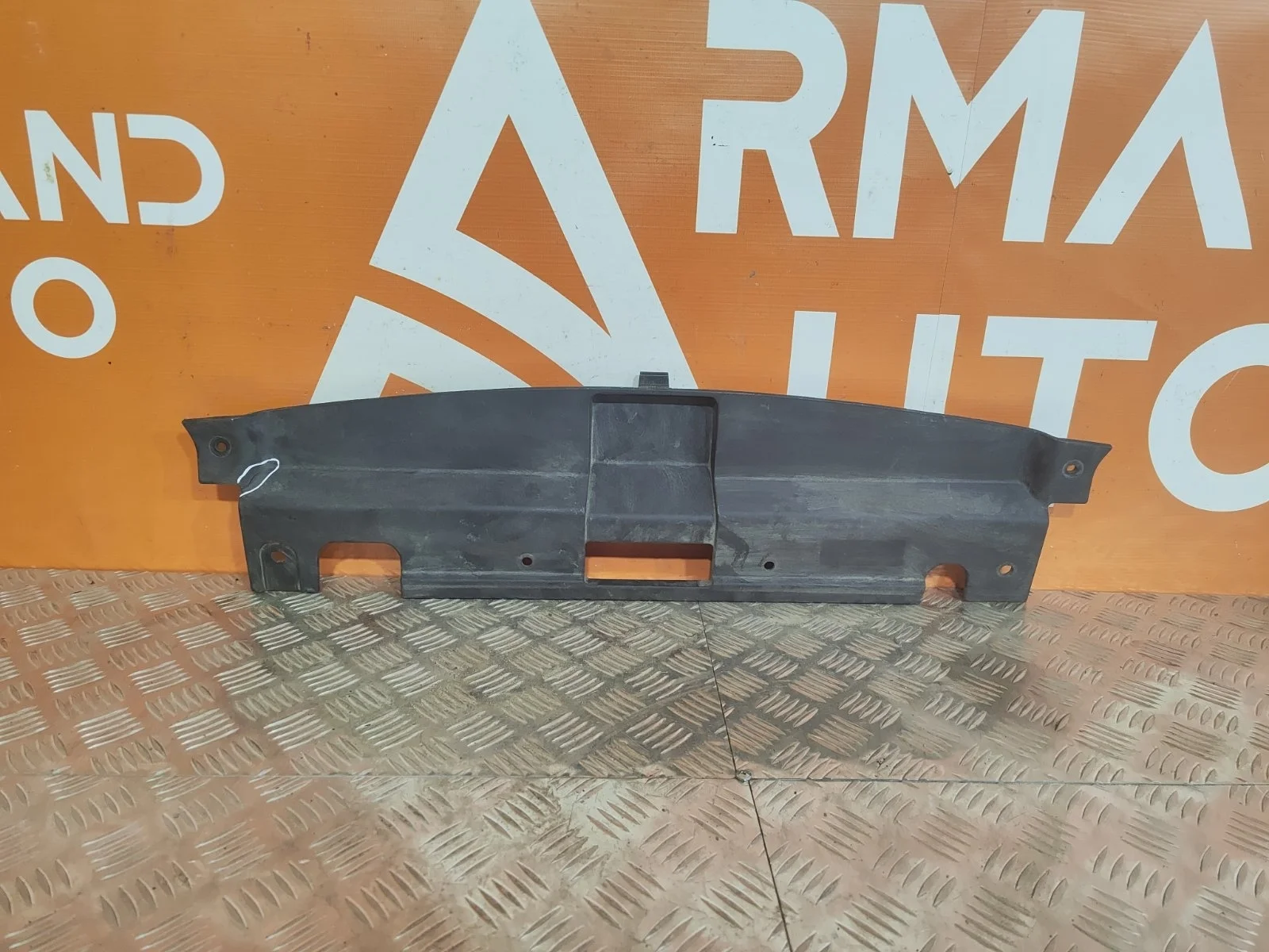 Кожух замка капота Kia Soul 2013-2019 PS