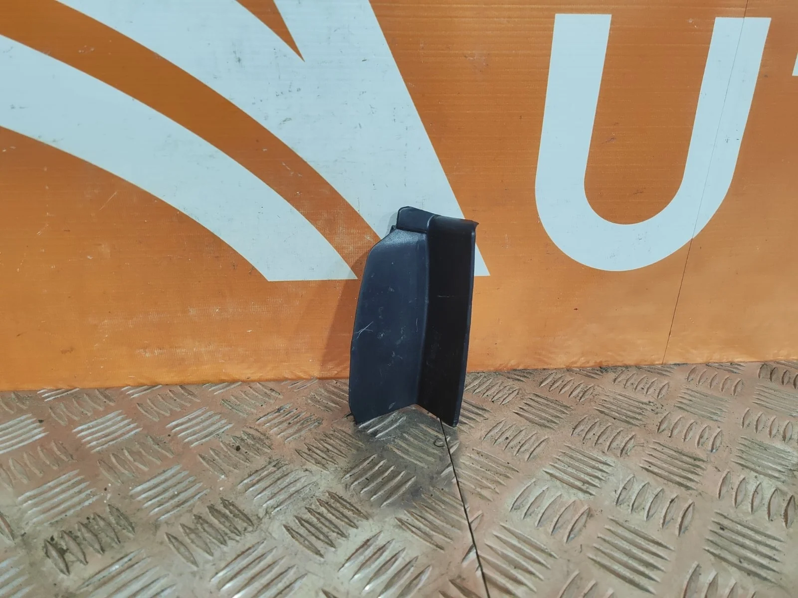 Накладка фонаря внешнего Kia Optima 2015-2020 4 JF