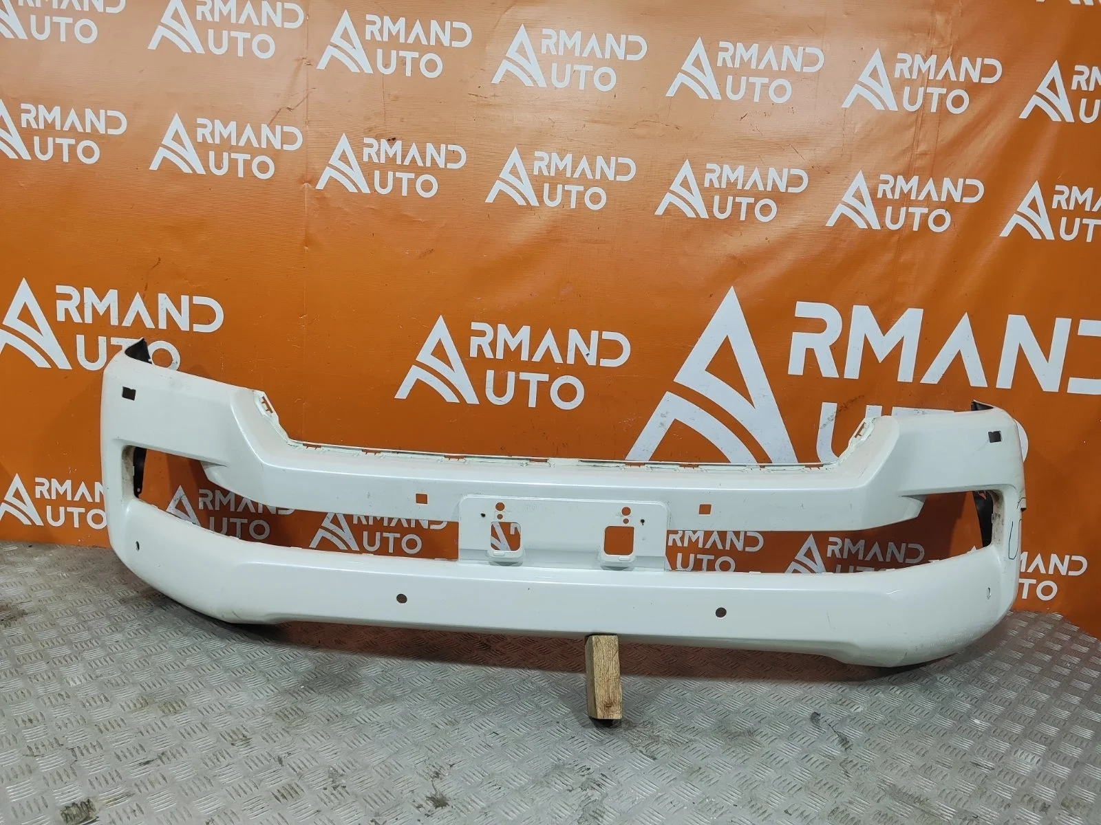 Бампер Toyota Land Cruiser 2015-2021 200