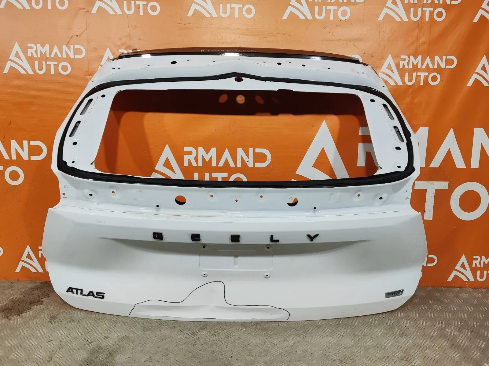 Дверь багажника Geely Atlas 2023-нв FX11