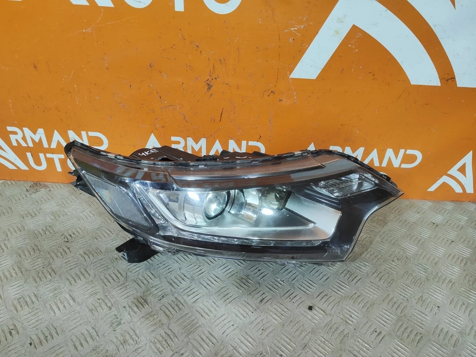 Фара Mitsubishi Outlander 2015-нв 3