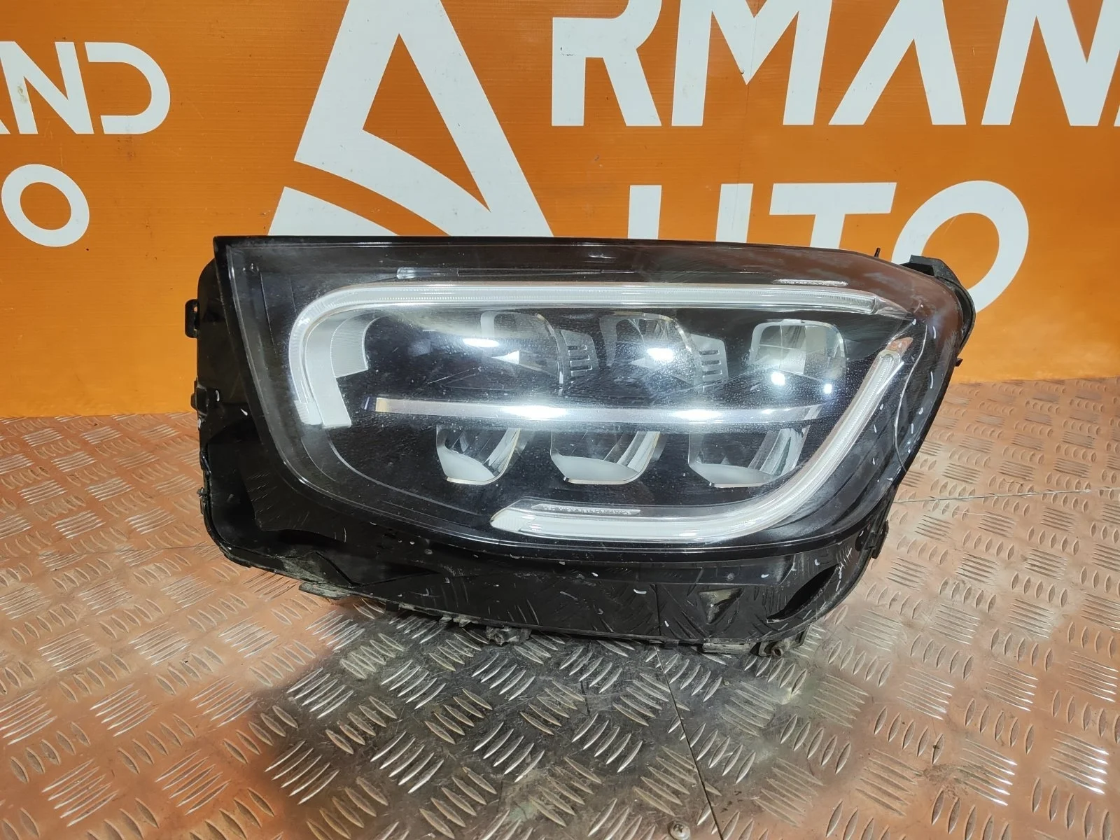 Фара Mercedes GLC-Class 2019-нв X253