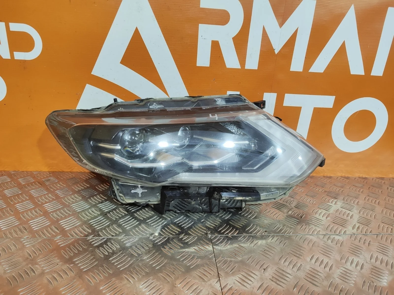 Фара Nissan X-Trail 2017-2022 3 T32