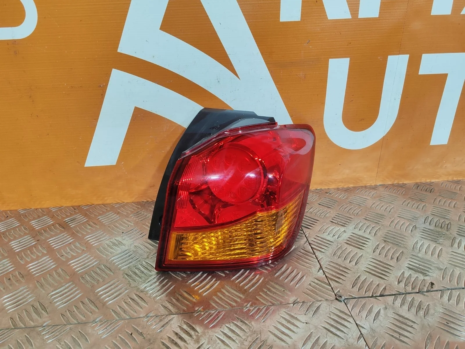 Фонарь внешний Mitsubishi ASX 2010-2020 GA0