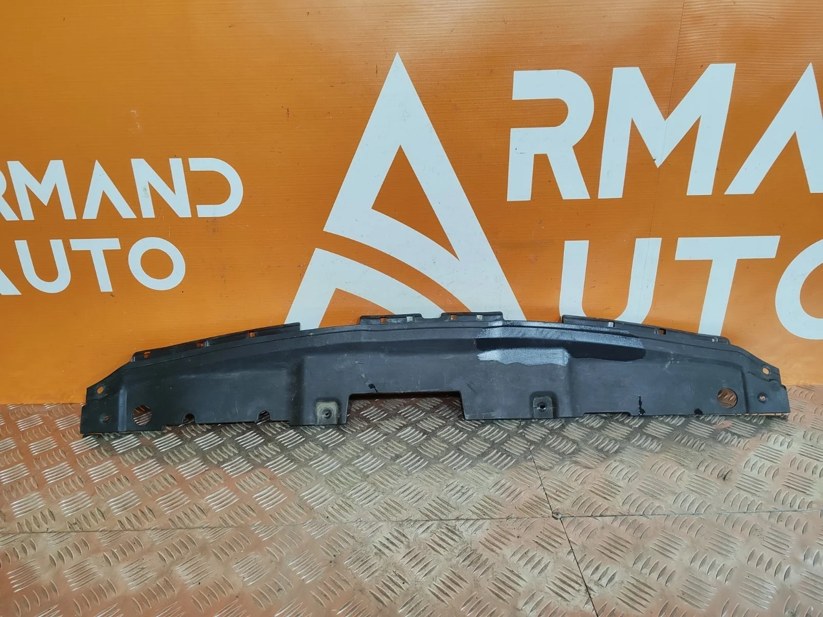 Кожух замка капота Hyundai Solaris 2010-2014