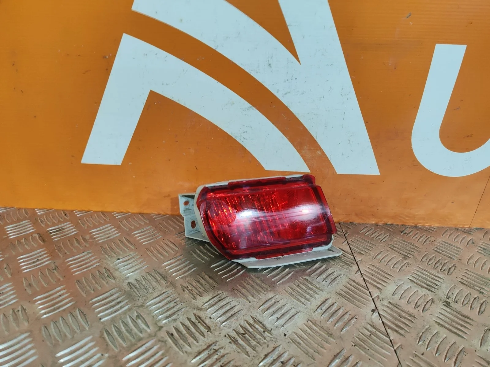 Фонарь противотуманный Toyota Land Cruiser Prado 2009-нв 150