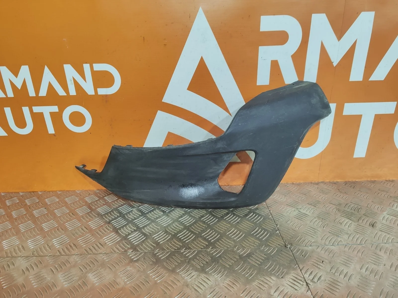 Окантовка птф Volvo V40 Cross Country 2012-2019