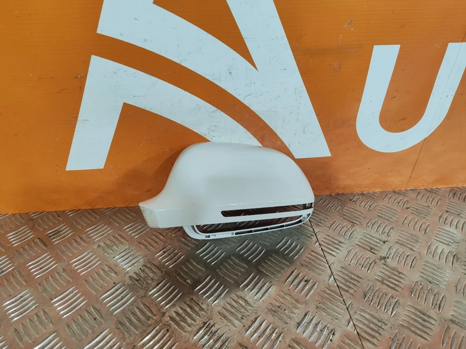 Крышка зеркала Audi A4 2007-2011 B8