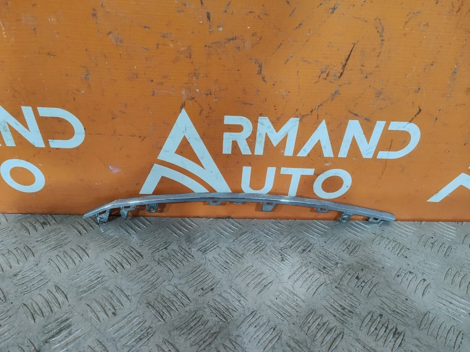 Накладка решетки радиатора Volkswagen Tiguan 2011-2018