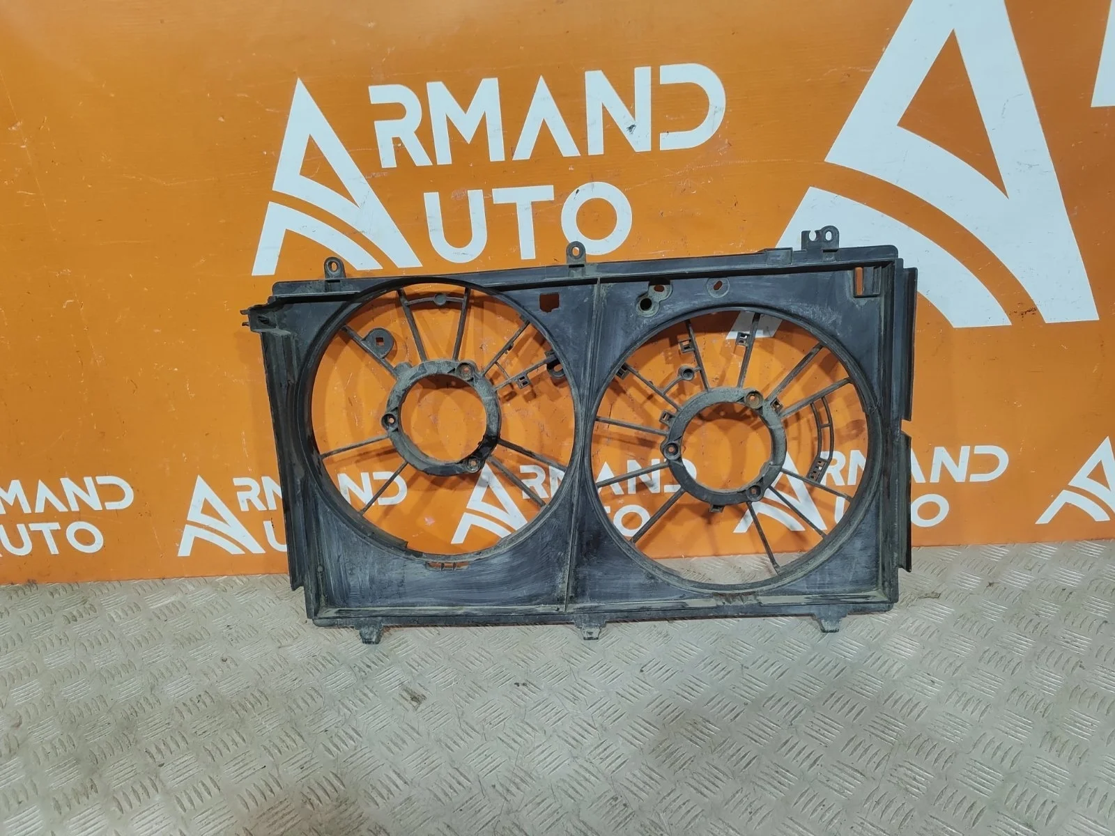 Диффузор вентилятора Mitsubishi Outlander 2012-нв 3