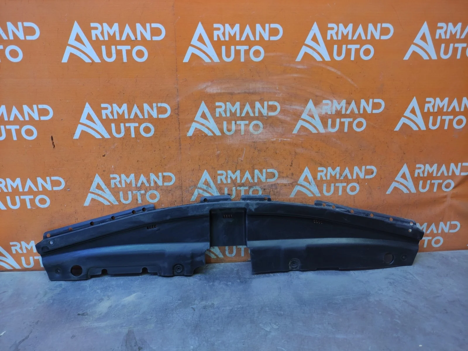 Кожух замка капота Hyundai Solaris 2014-2017