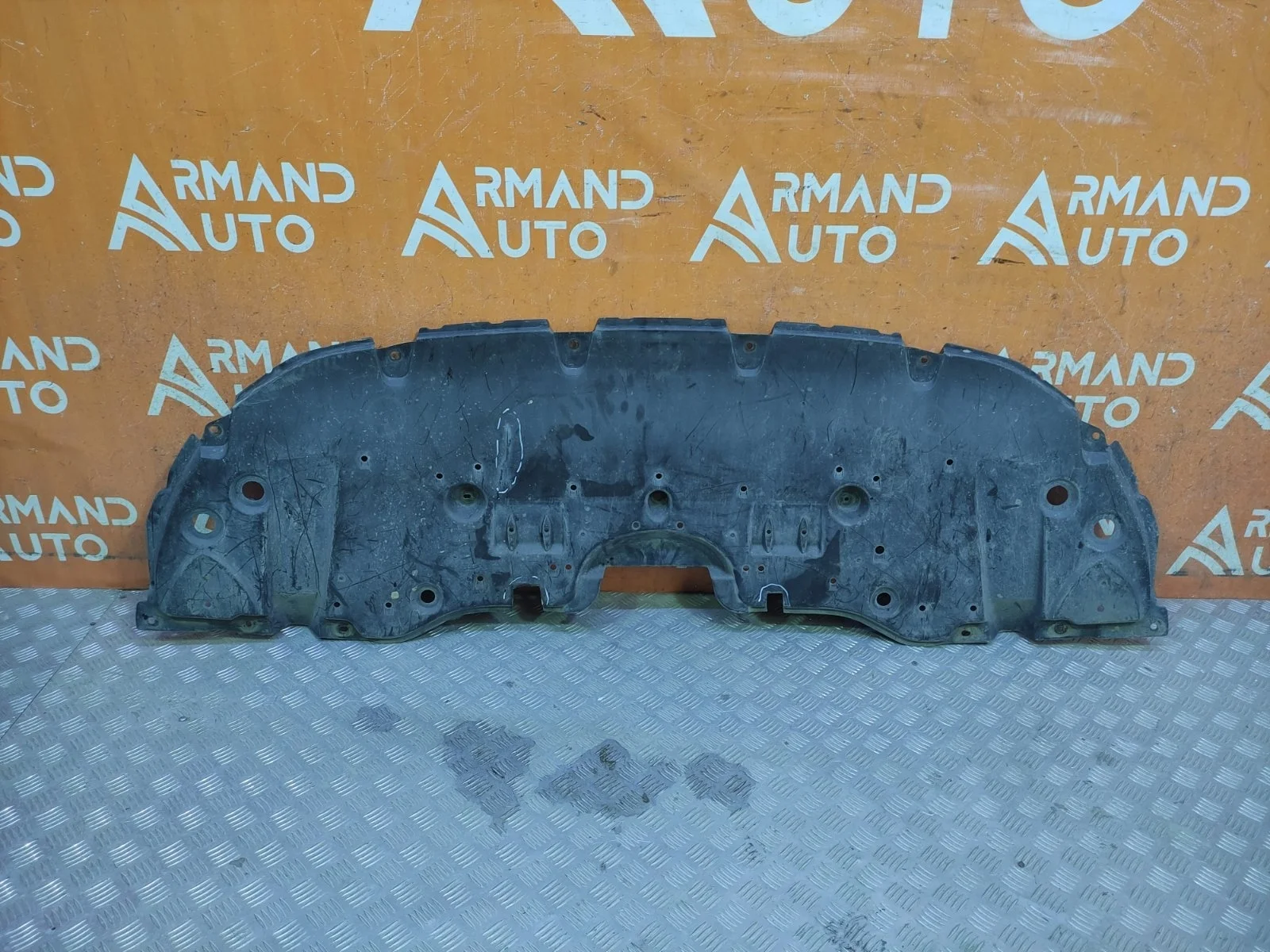 Пыльник бампера Toyota Camry 2017-2021 8 XV70