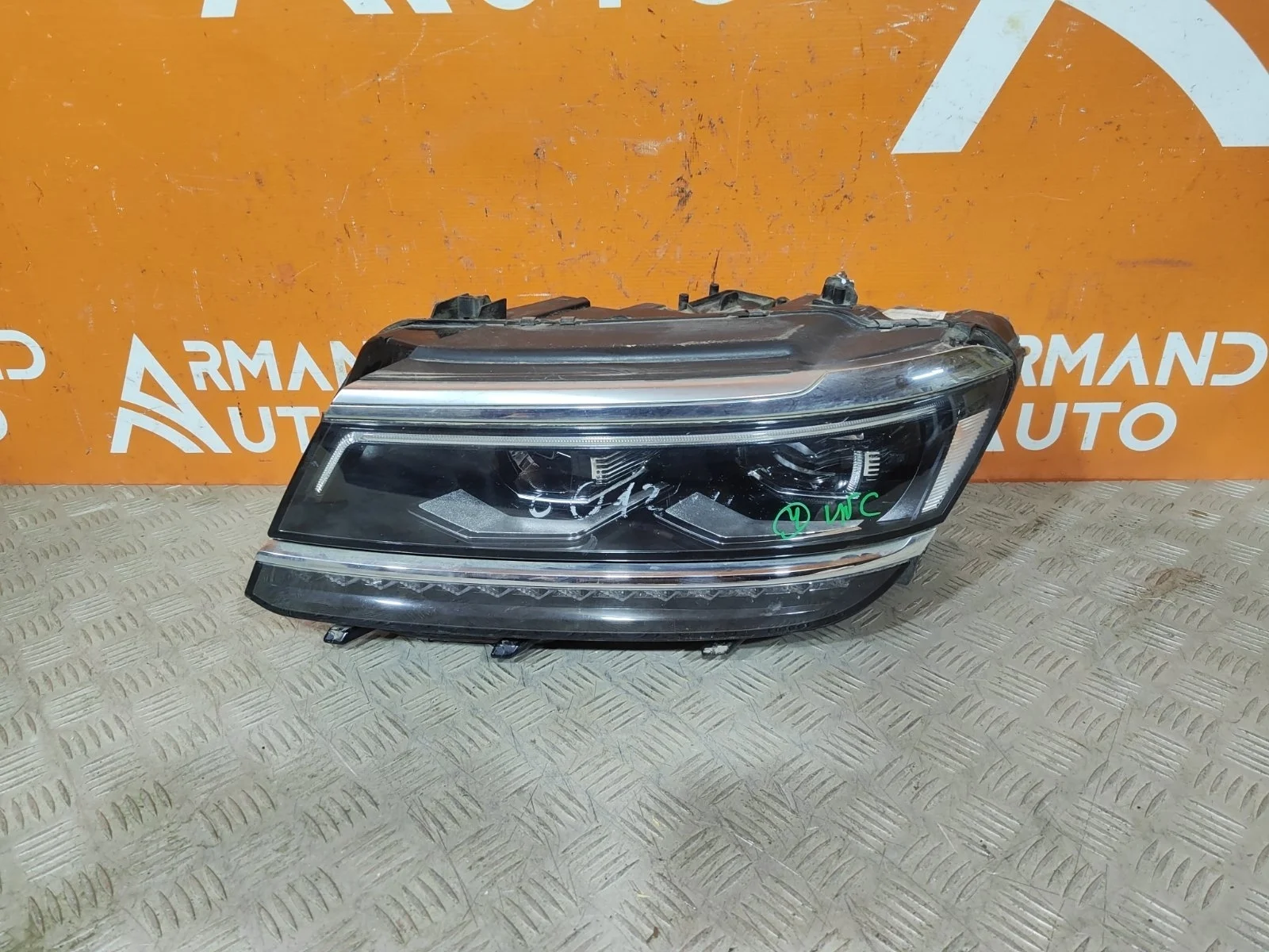 Фара Volkswagen Tiguan 2016-2020