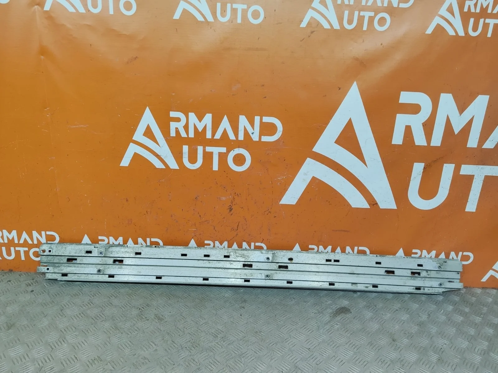 Кронштейн подножки порога Toyota Land Cruiser Prado 2009-нв 150