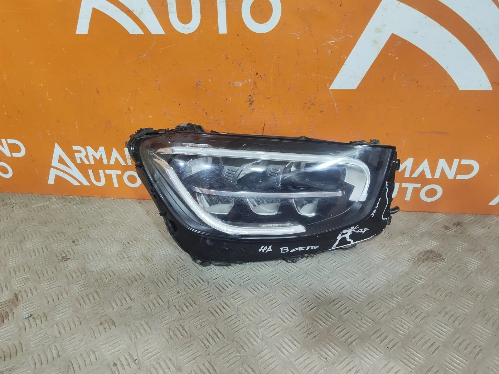 Фара Mercedes GLC-Class 2019-нв X253