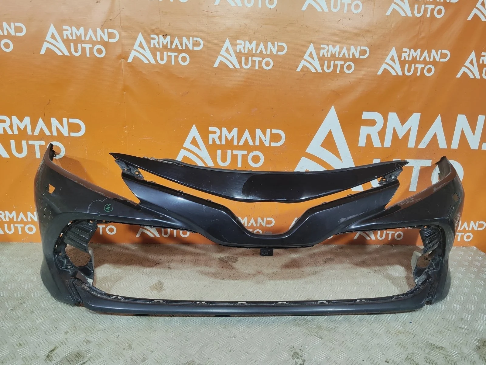 Бампер Toyota Camry 2017-2021 8 XV70