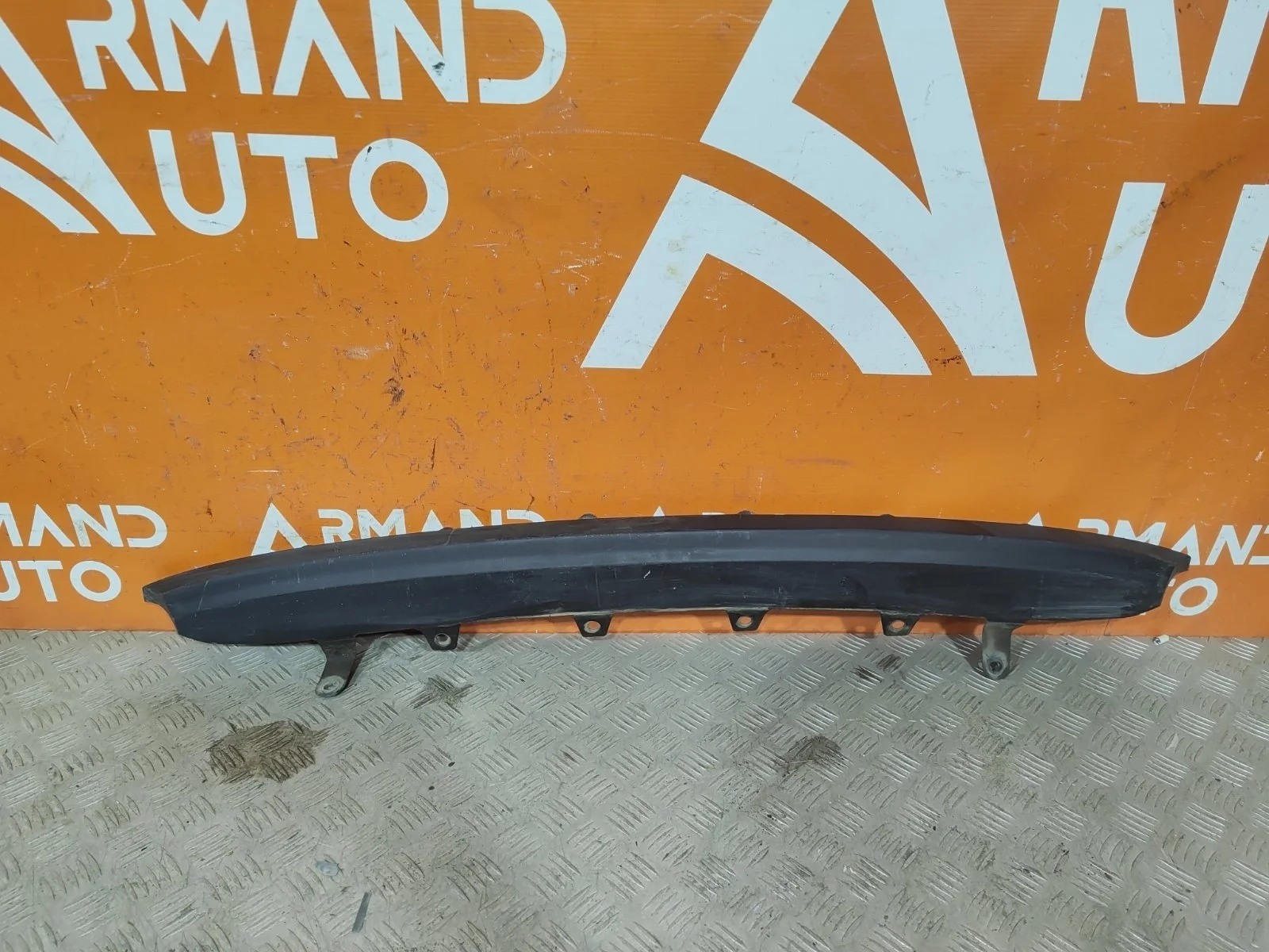 Накладка бампера Toyota Camry 2014-2017 XV50