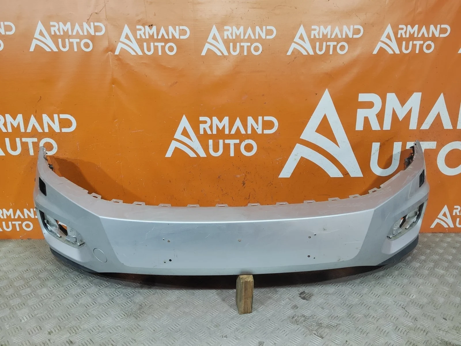 Бампер Volkswagen Tiguan 2011-2016