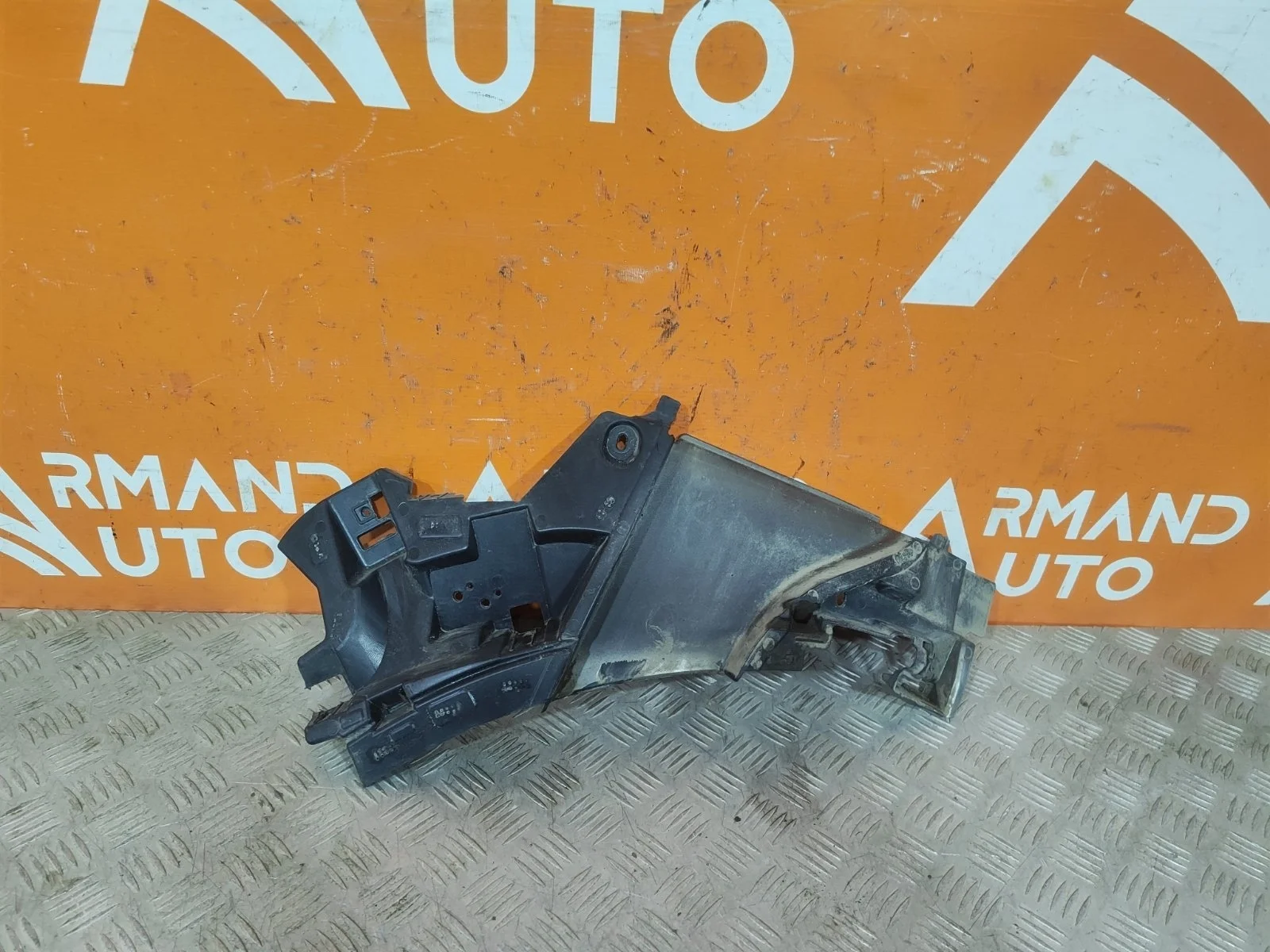 Кронштейн бампера Land Rover Range Sport 2017-нв L494