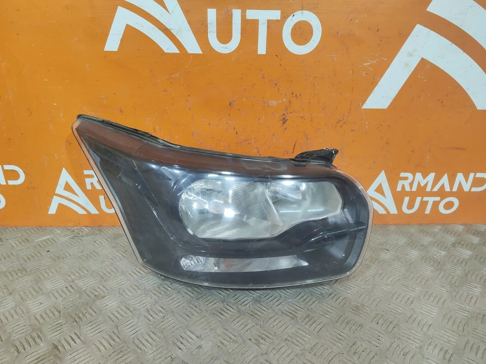 Фара Ford Transit 2014-нв 7 TTG