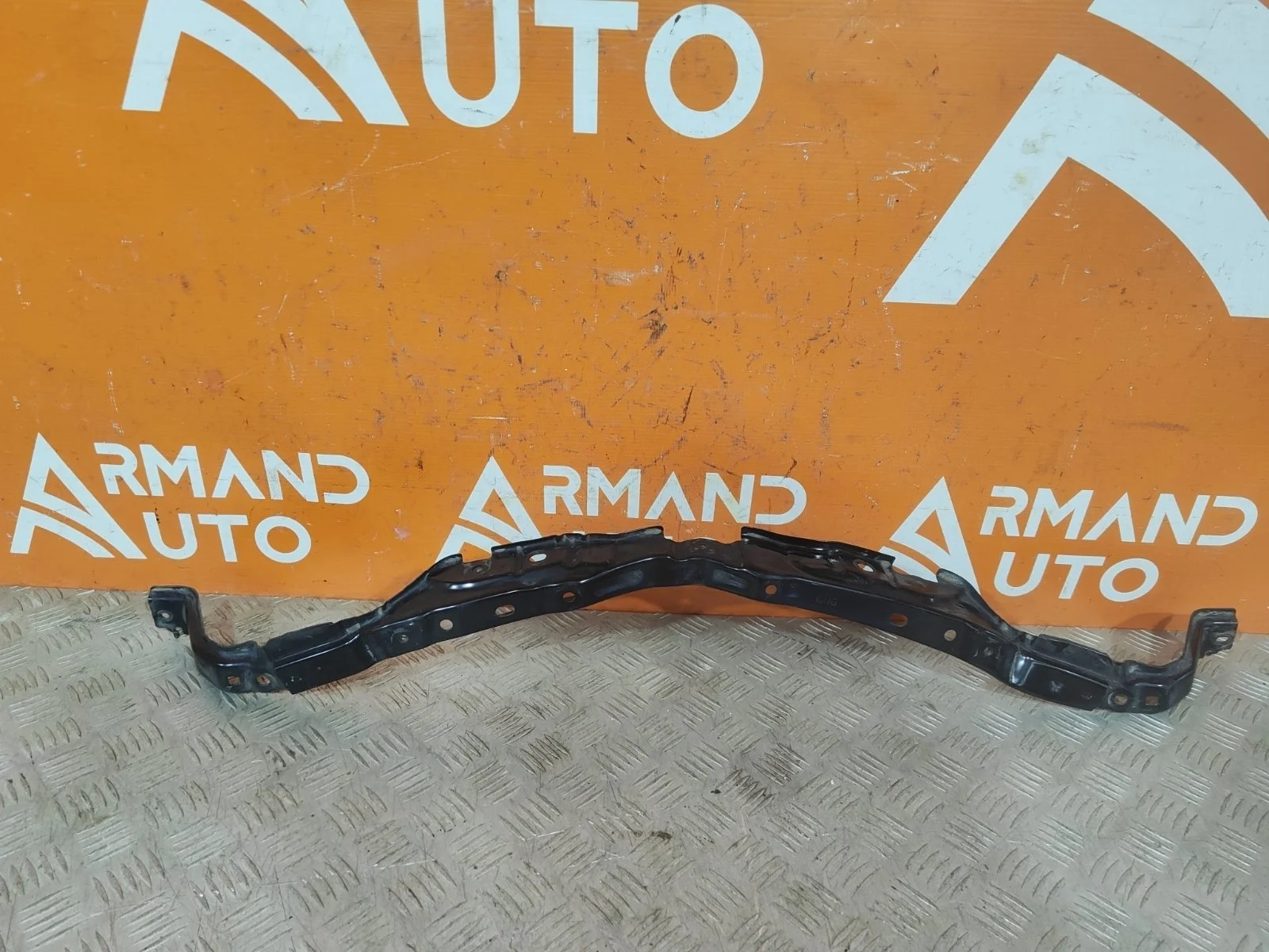 Усилитель бампера верхний Toyota RAV4 2015-2019 CA40