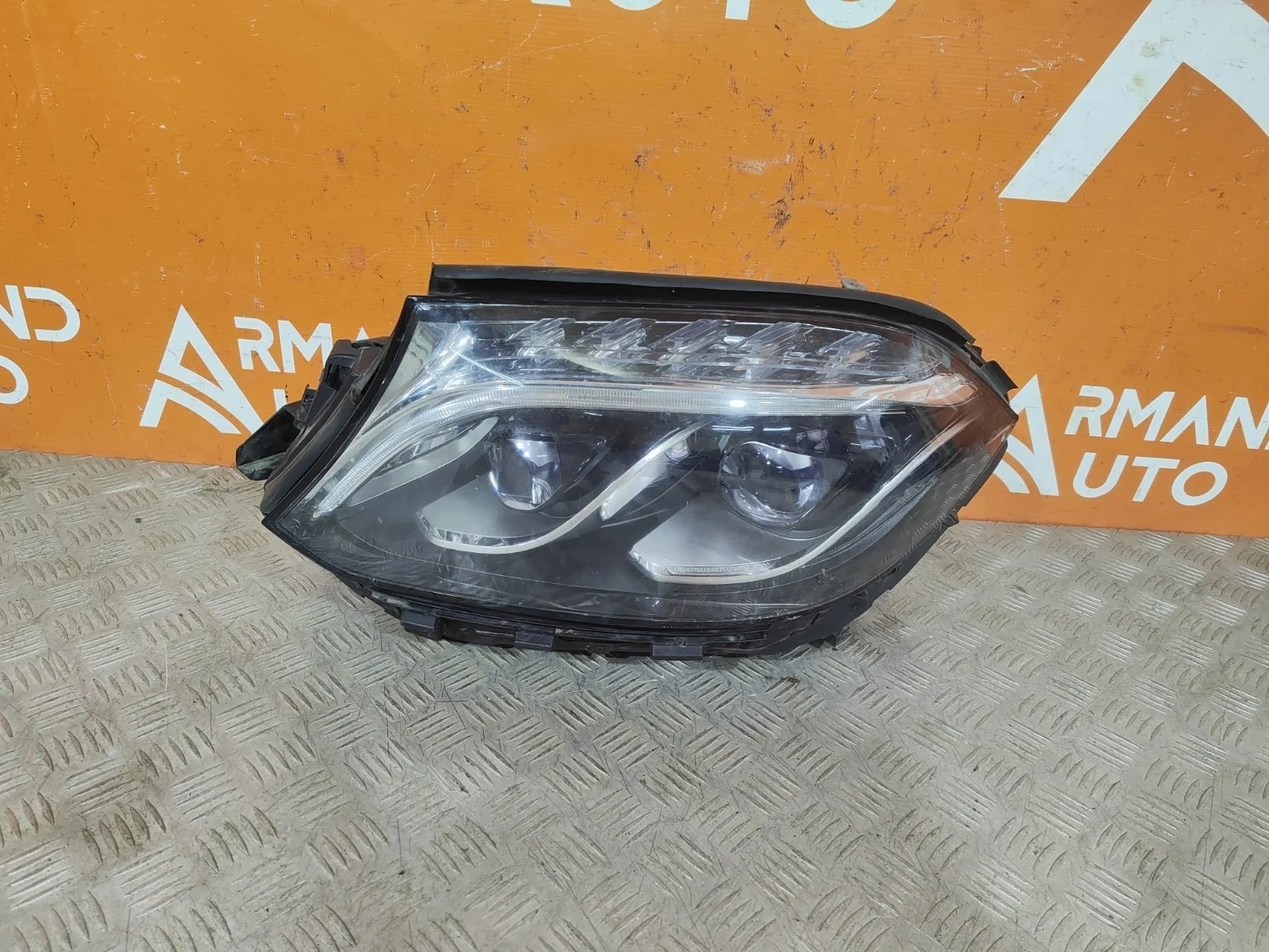 Фара Mercedes GL GLS-Class 2015-2019 X166