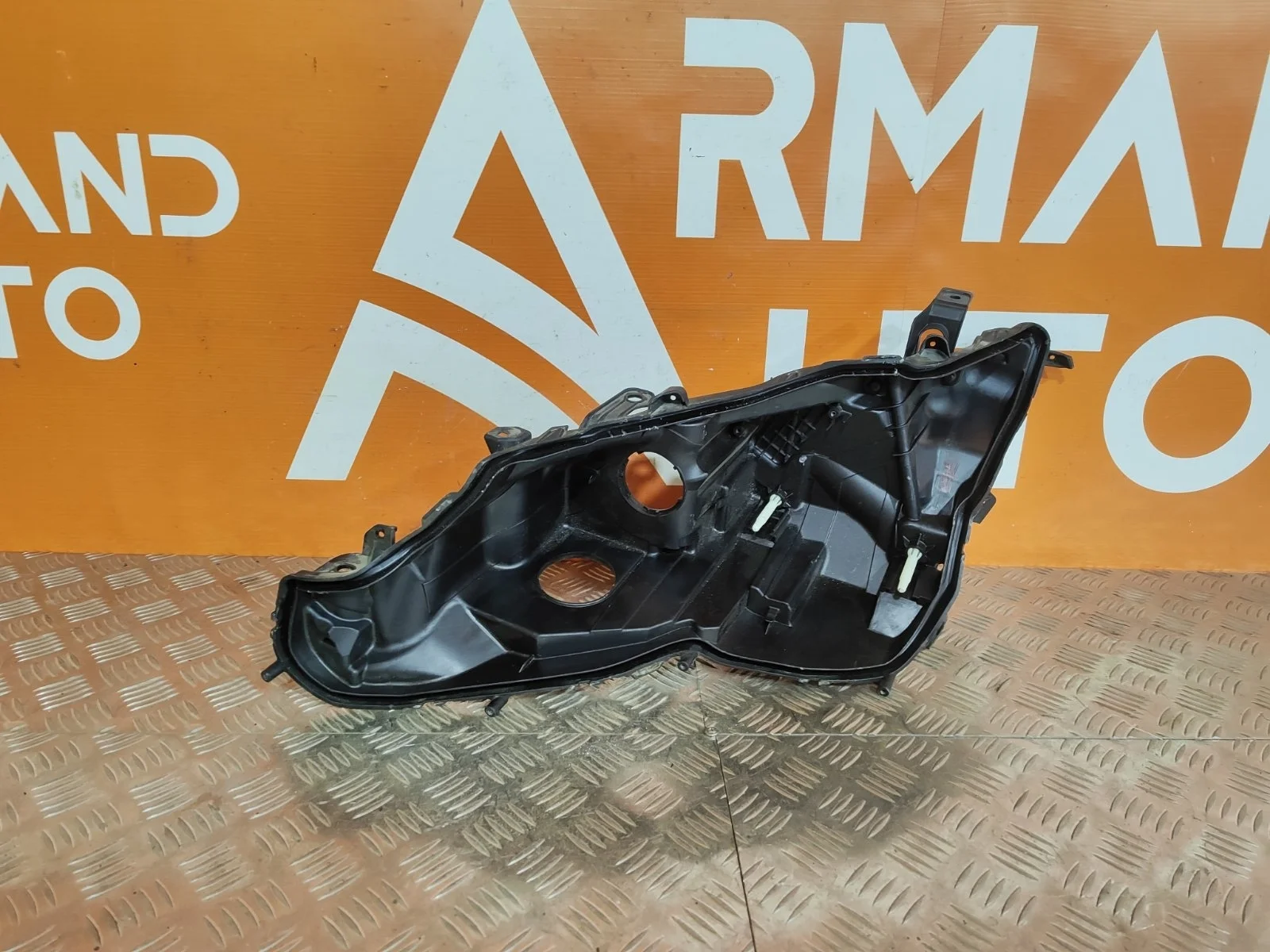 Корпус фары Toyota Camry 2017-нв 8 XV70