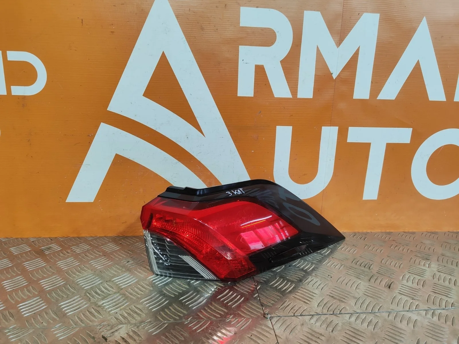 Фонарь внешний Toyota RAV4 2018-нв 5 XA50