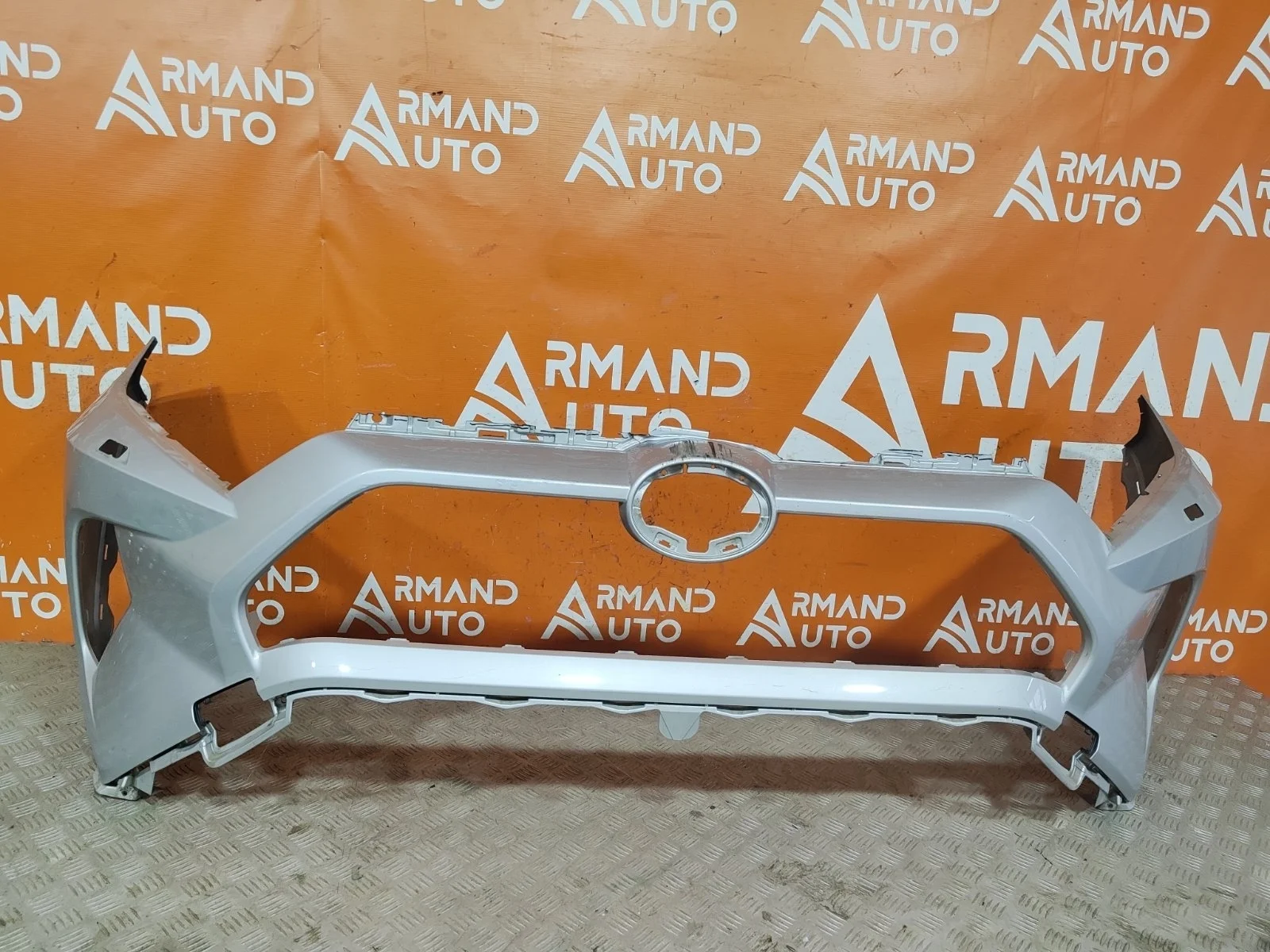 Бампер Toyota RAV4 2018-нв 5 XA50