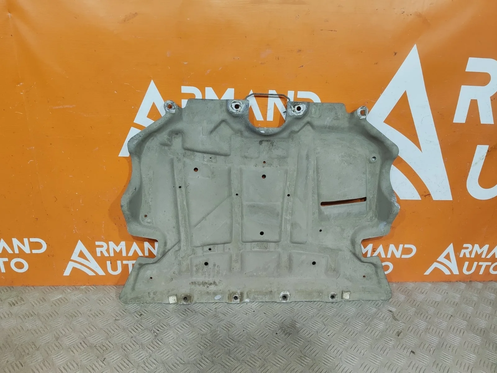 Защита двигателя Mercedes -Class 2014-2021 W205