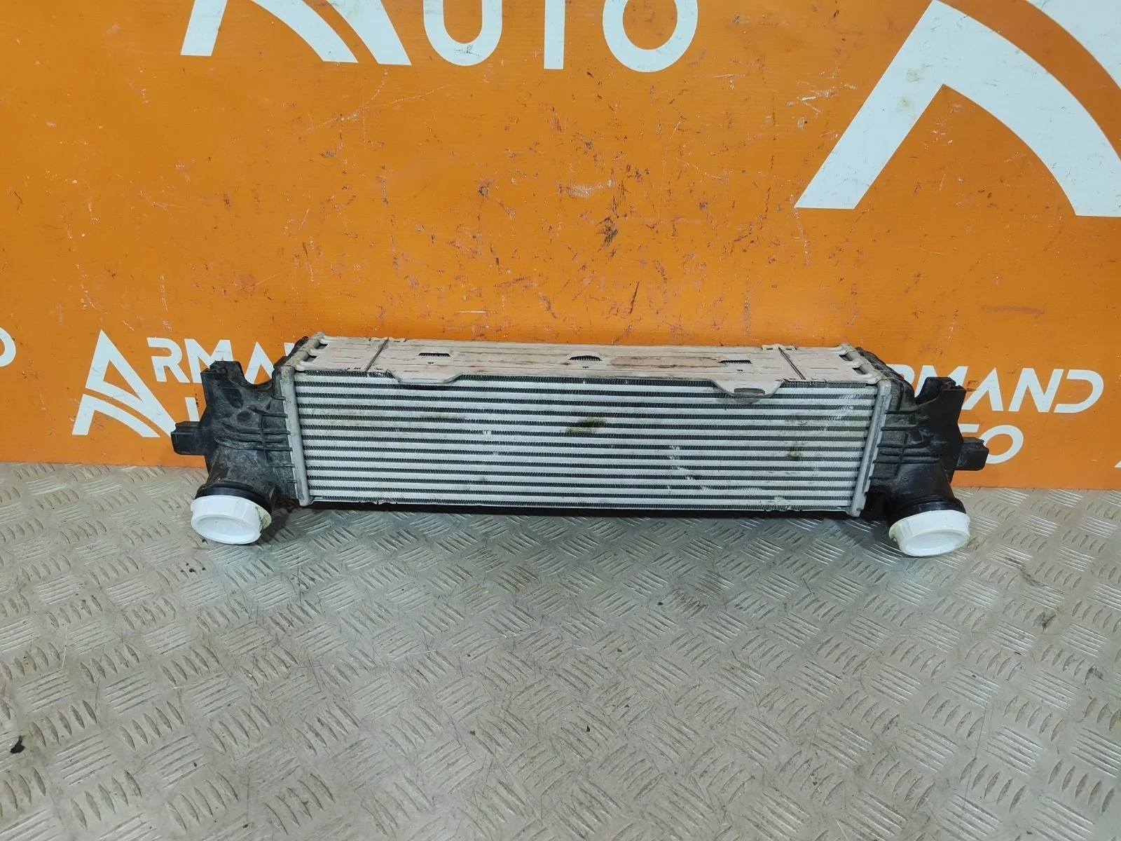 Интеркулер BMW 5 series 2016-нв G30 G31