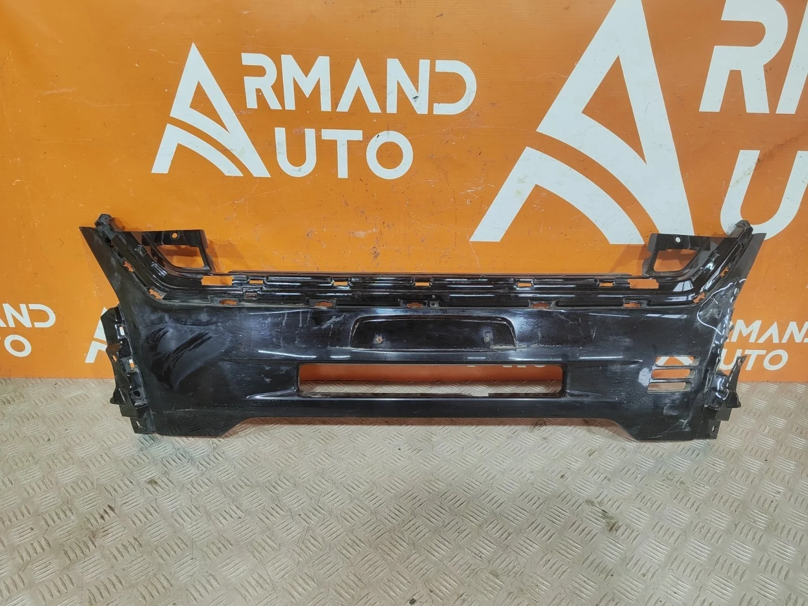 Накладка бампера верхняя Mitsubishi Outlander 2018-нв 3