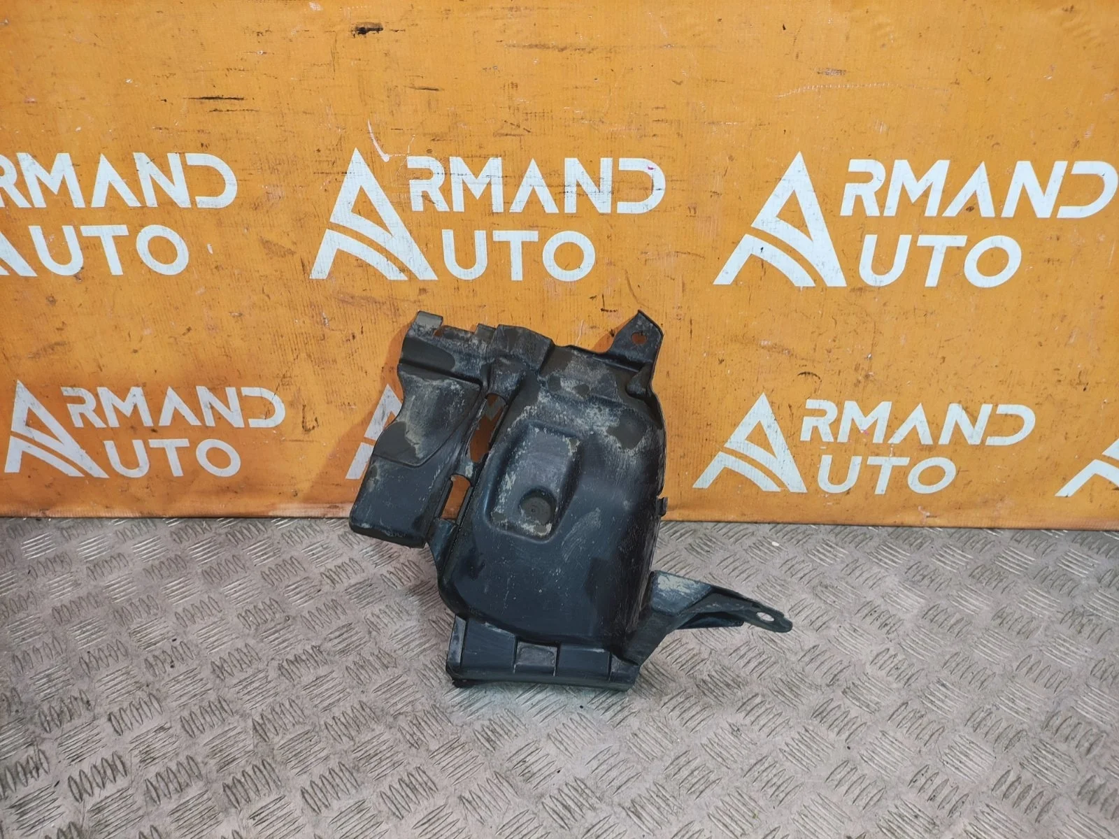 Пыльник двигателя Renault Sandero 2013-2022