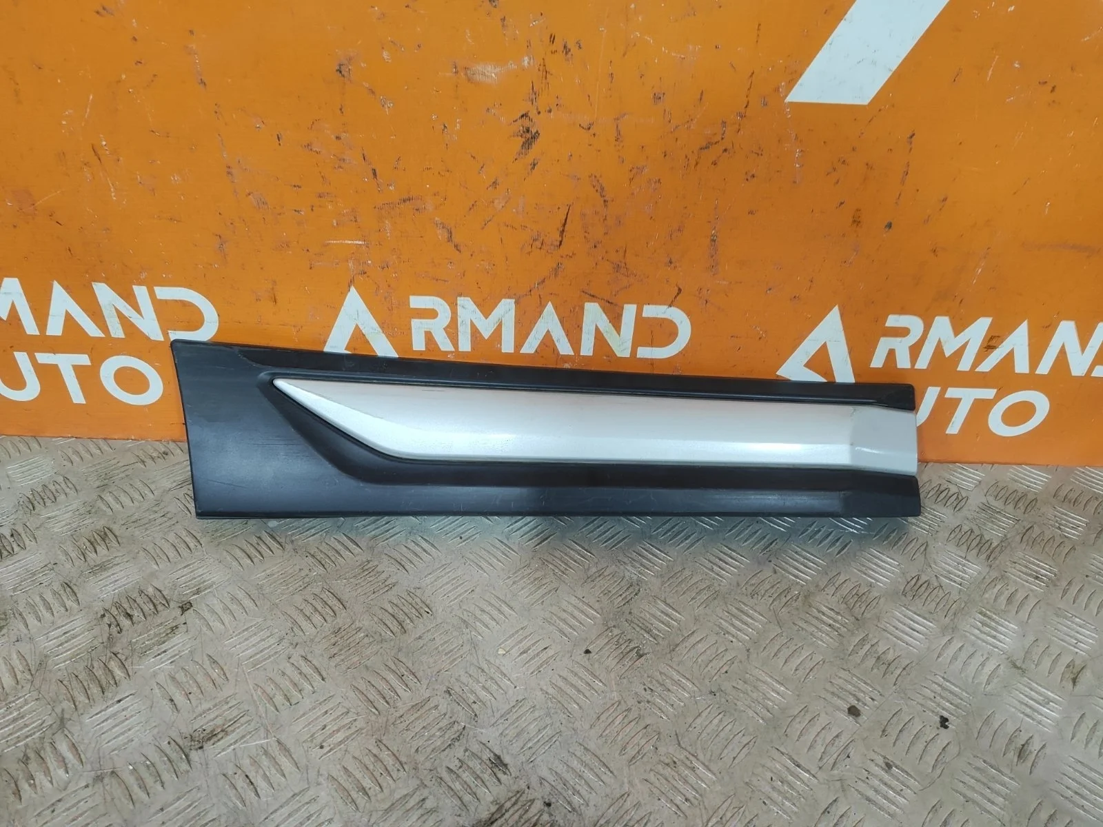 Молдинг двери Mitsubishi Outlander 2015-нв 3