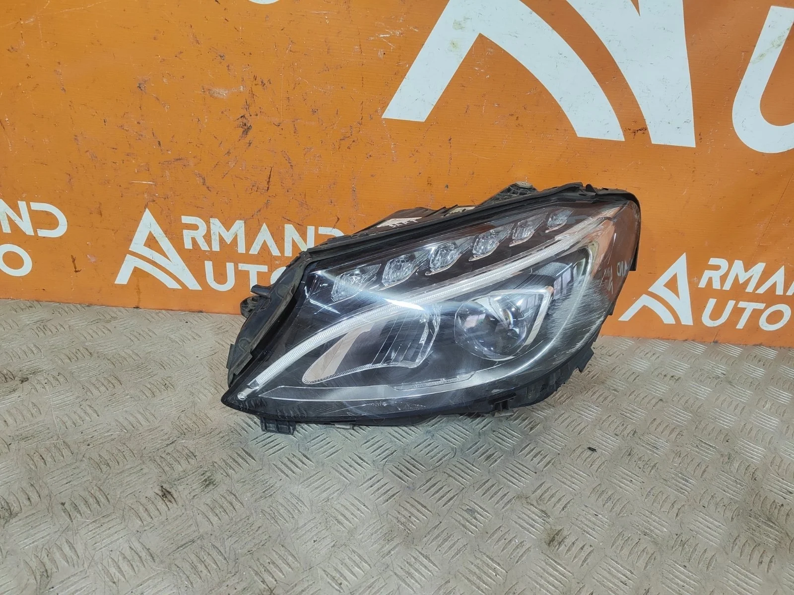 Фара Mercedes -Class 2014-2018 W205