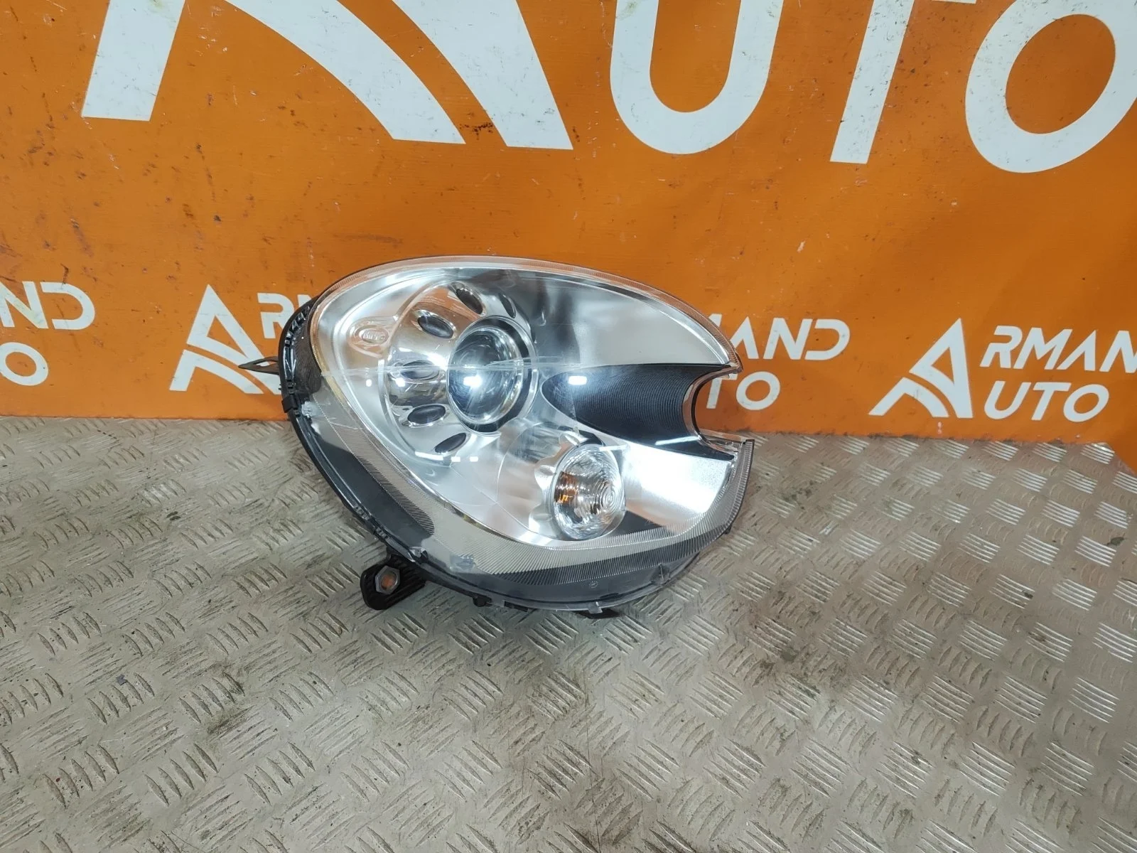 Фара Mini Countryman 2010-2016 R60