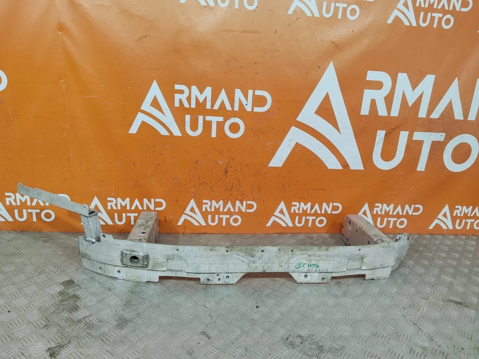 Усилитель бампера BMW X5 2018-2023 G05