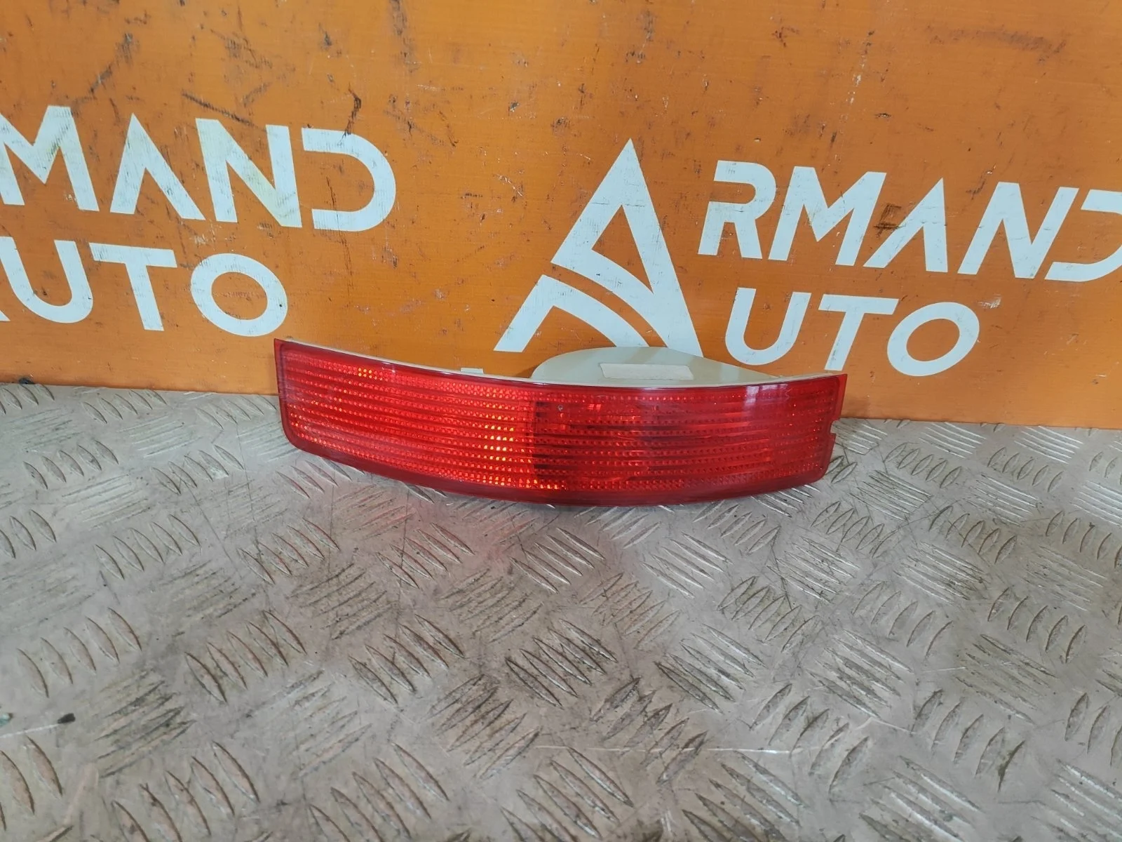 Отражатель Volvo XC90 2002-2014