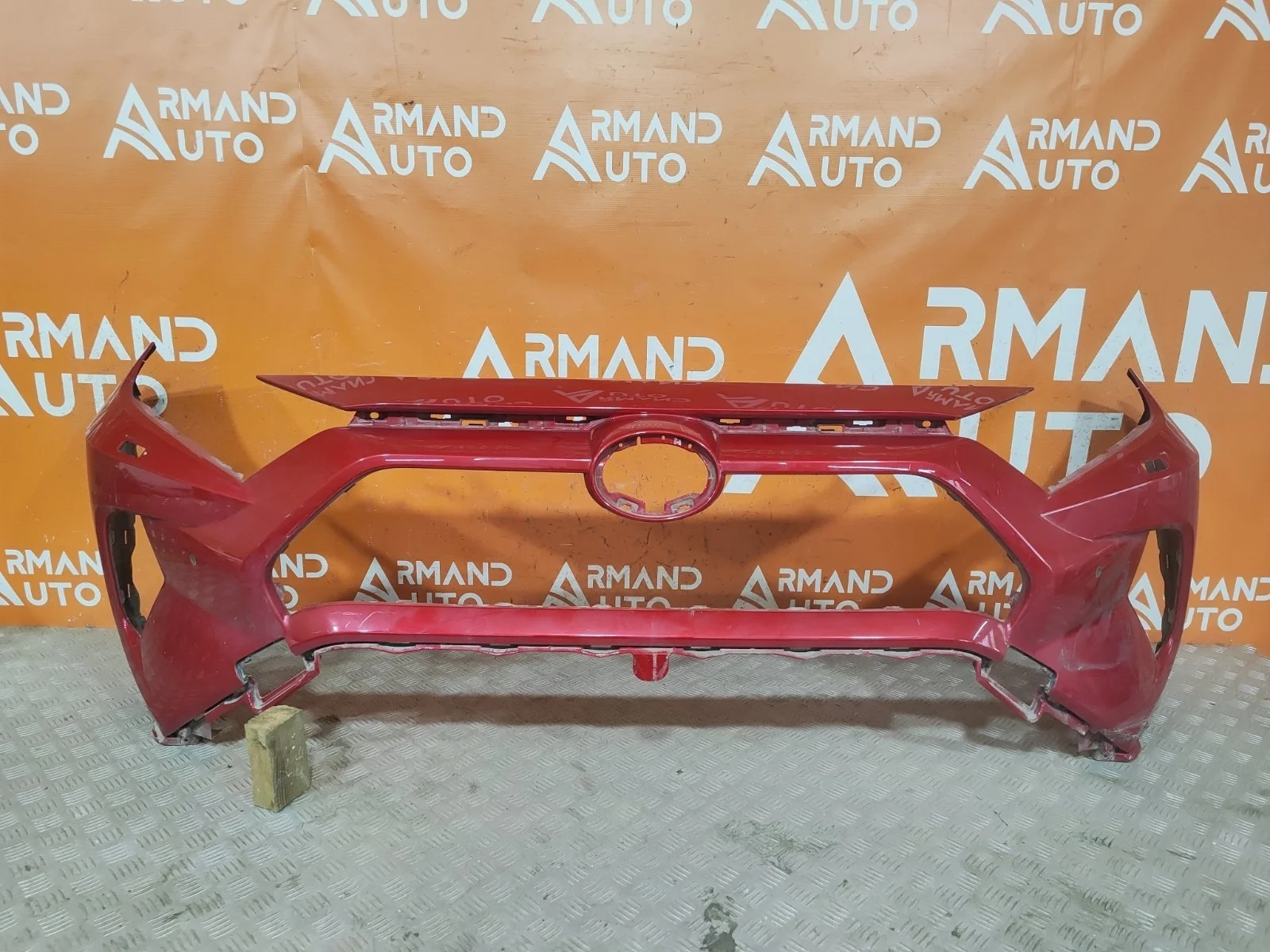 Бампер Toyota RAV4 2018-нв 5 XA50